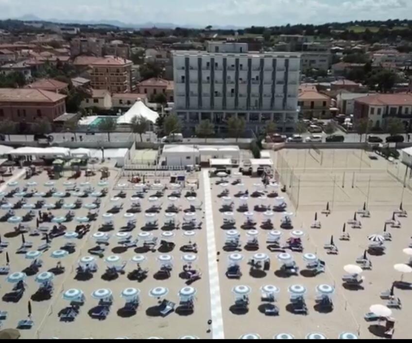 Hotel Mareblu Senigallia Esterno foto